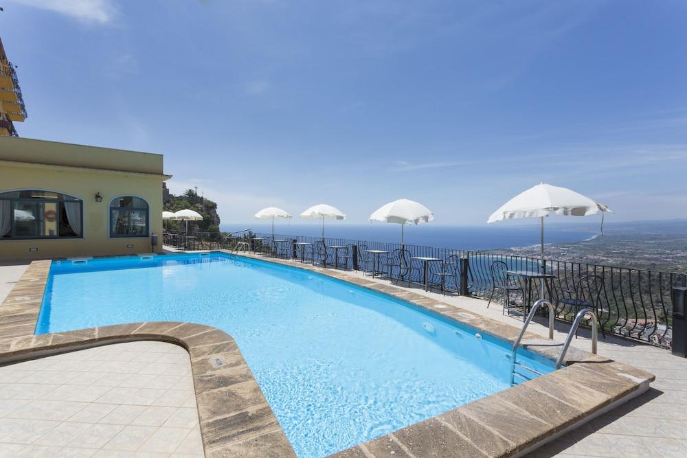 Hotel Sole Castello (Adults Only) Taormina Dış mekan fotoğraf