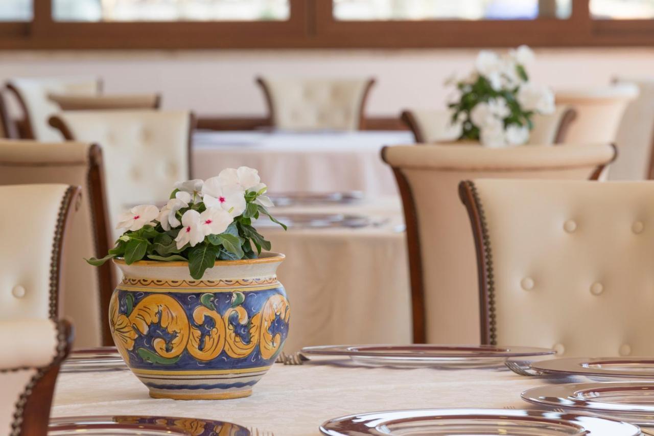 Hotel Sole Castello (Adults Only) Taormina Dış mekan fotoğraf