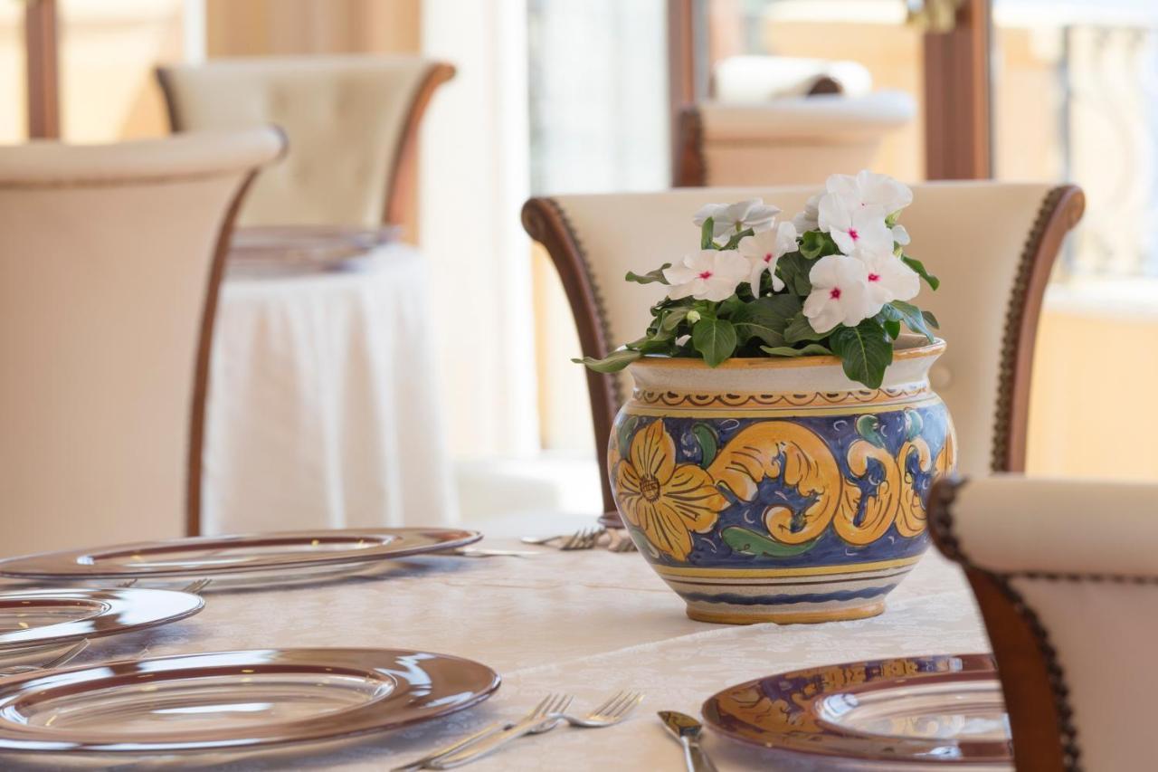 Hotel Sole Castello (Adults Only) Taormina Dış mekan fotoğraf