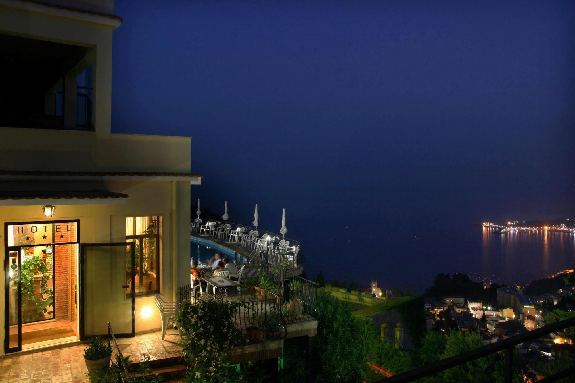 Hotel Sole Castello (Adults Only) Taormina Dış mekan fotoğraf